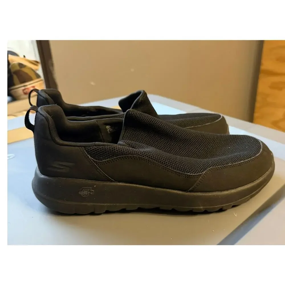 Men's Skechers Black Slip On Shoes 8 Lightweight Comfort Casual‎